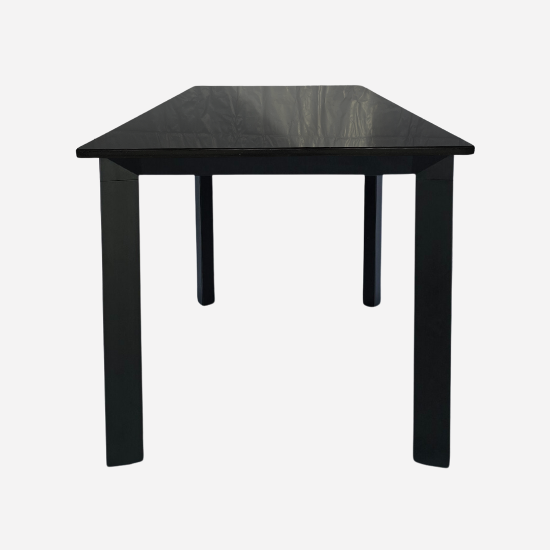 Alune Dining Table